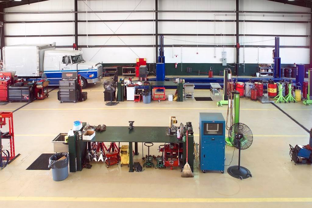 75 Truck Service Center | 419 E FL-44, Wildwood, FL 34785, USA | Phone: (352) 748-7575