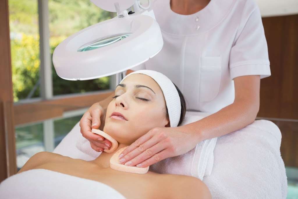 Gift Salon & Spa | 64 Notch Rd, Woodland Park, NJ 07424, USA | Phone: (973) 807-2219