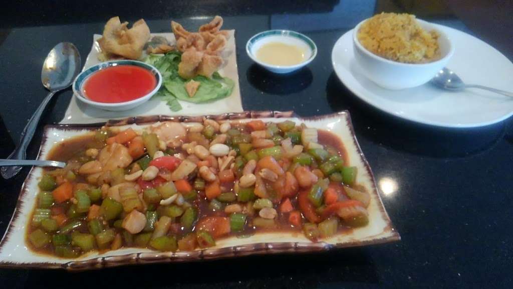 Wah Wok Chinese Food | 8110 Colorado Blvd #5, Firestone, CO 80520, USA | Phone: (303) 833-5816