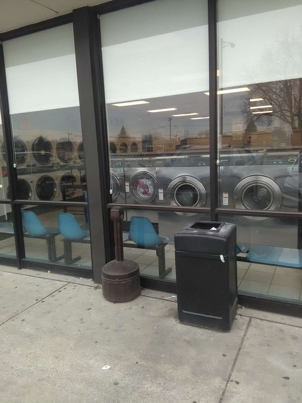 Quick Cycle Laundromat | 590 Torrence Ave, Calumet City, IL 60409, USA | Phone: (708) 933-6170