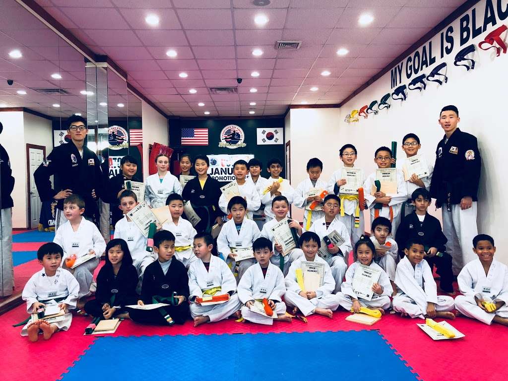 Ultimate Champions Taekwondo Little Neck | 56-10 Marathon Pkwy, Little Neck, NY 11362, USA | Phone: (718) 423-5425