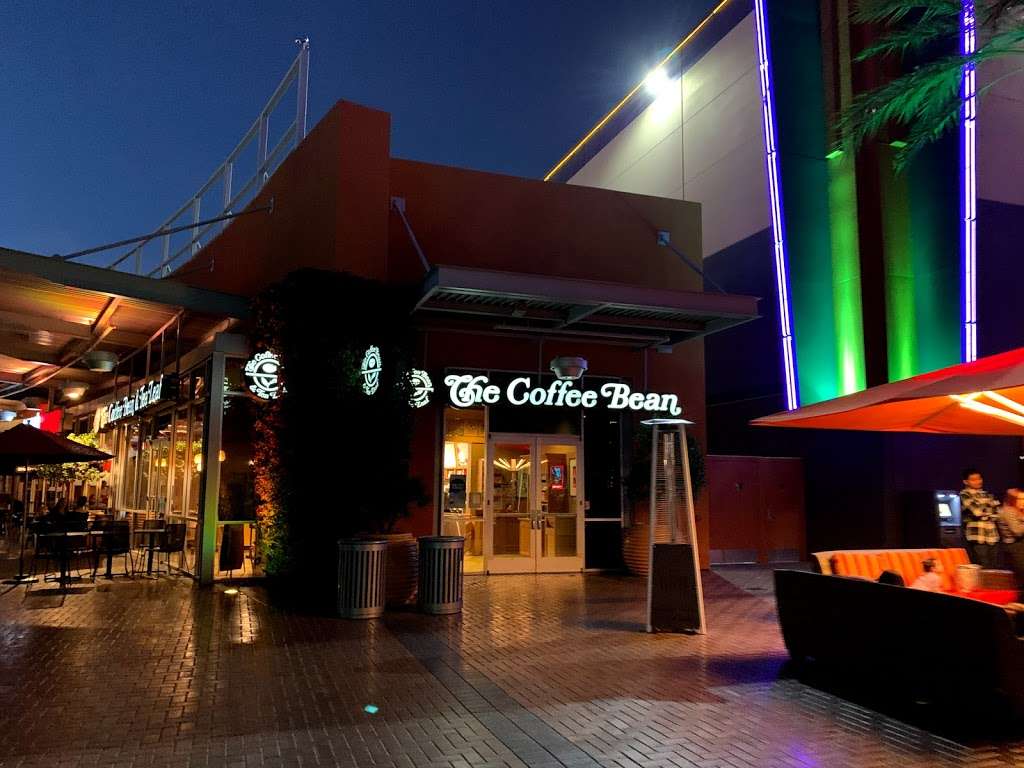 Harkins Theatres Tempe Marketplace 16 | 2000 E Rio Salado Pkwy #1160, Tempe, AZ 85281, USA | Phone: (480) 557-0027