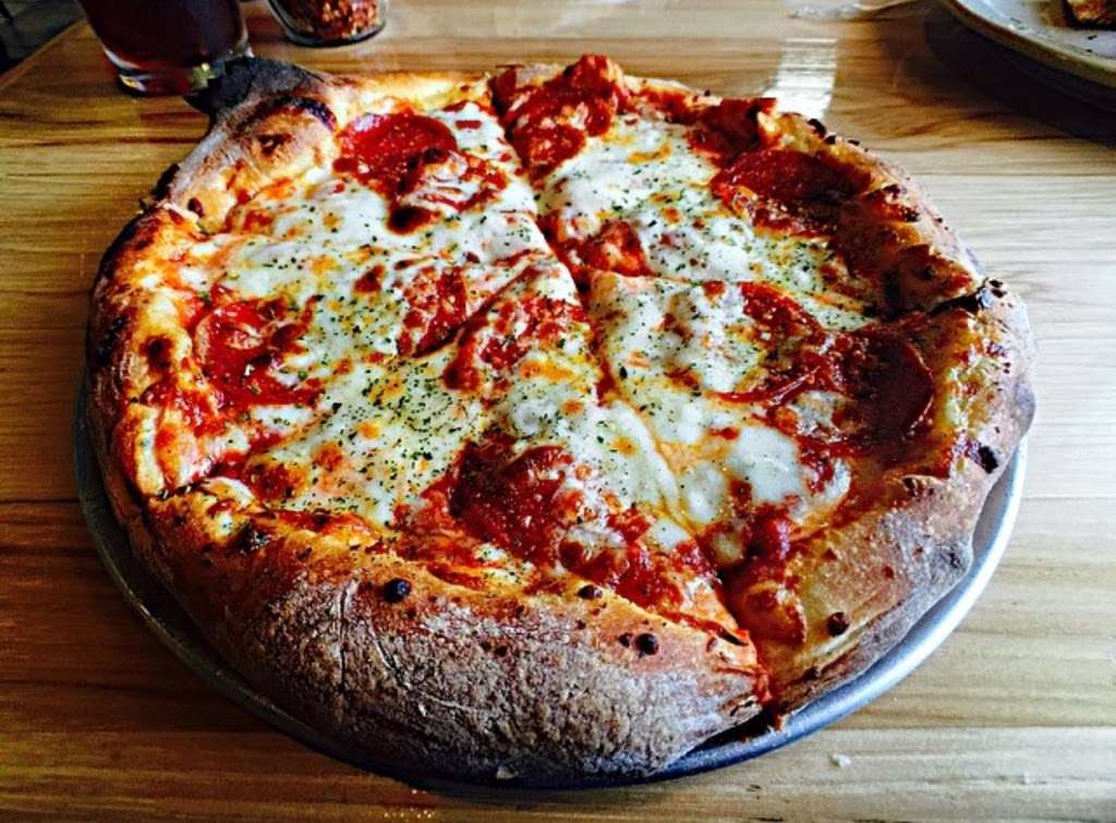 Halftime Pizza | 7126 Tezel Rd, San Antonio, TX 78250, USA | Phone: (210) 521-2990