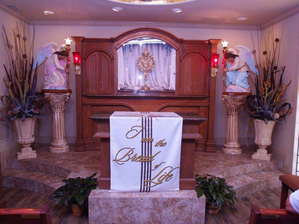 Saint Patrick Catholic Church | 555 E Del Mar Blvd, Laredo, TX 78041, USA | Phone: (956) 722-6215