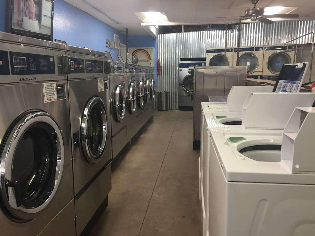 B & J Laundromat | 1347 Idaho St, Idaho Springs, CO 80452, USA | Phone: (303) 567-9940