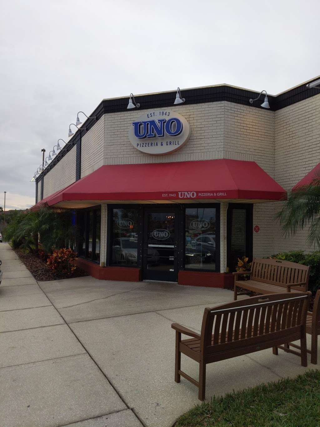 Uno Pizzeria & Grill | 5350 W Irlo Bronson Memorial Hwy, Kissimmee, FL 34746, USA | Phone: (407) 396-2755