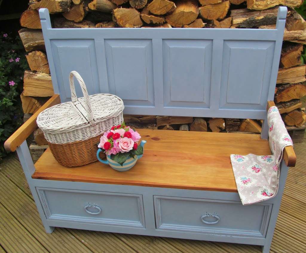 Giddy Goat Hand Painted Furniture | Maypole Rd, Ashurstwood, East Grinstead RH19 3RB, UK | Phone: 07759 376312