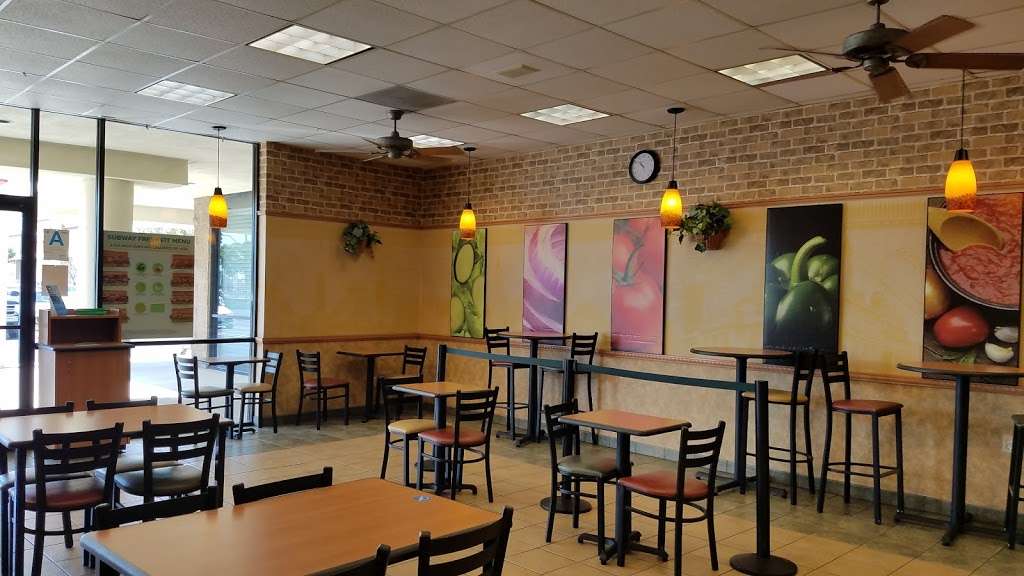 Subway Restaurants | 21839 Hawthorne Blvd, Torrance, CA 90503, USA | Phone: (310) 316-3950