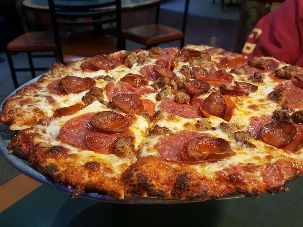 Round Table Pizza | 3440 Marron Rd, Oceanside, CA 92056, USA | Phone: (760) 434-5977