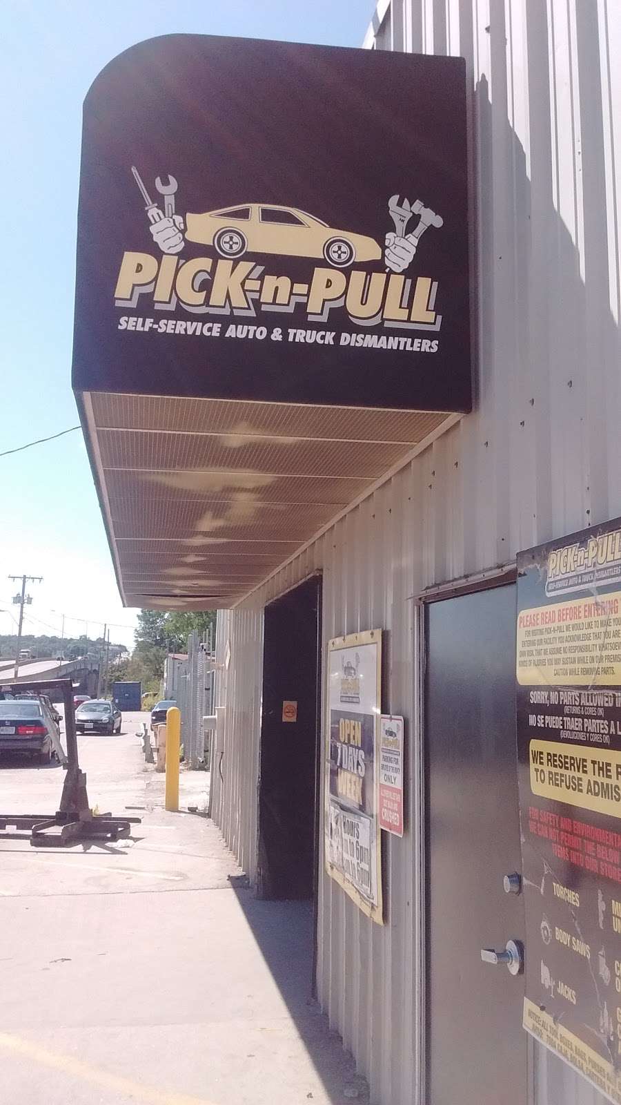 Pick-n-Pull | 7700 E Winner Rd, Kansas City, MO 64125, USA | Phone: (816) 241-7548