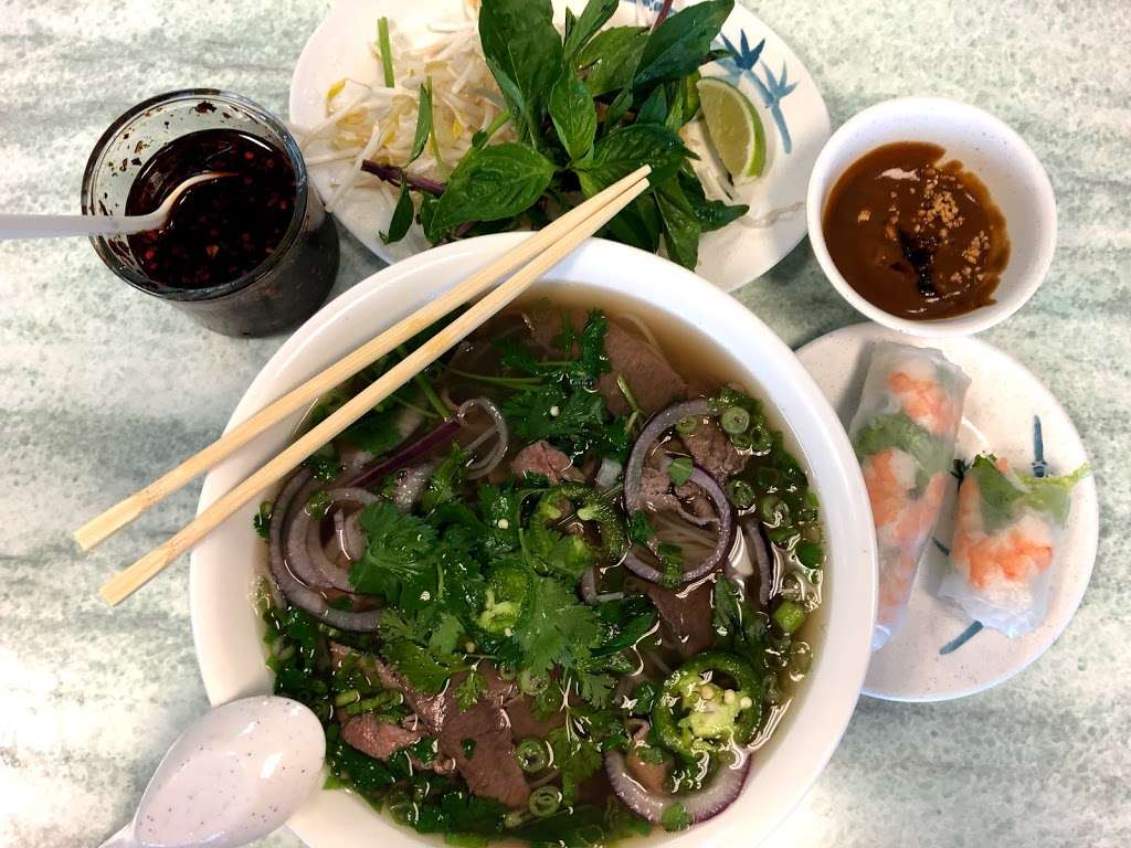 Pho Saigon | 2553 Gessner Rd, Houston, TX 77080, USA | Phone: (713) 329-9242