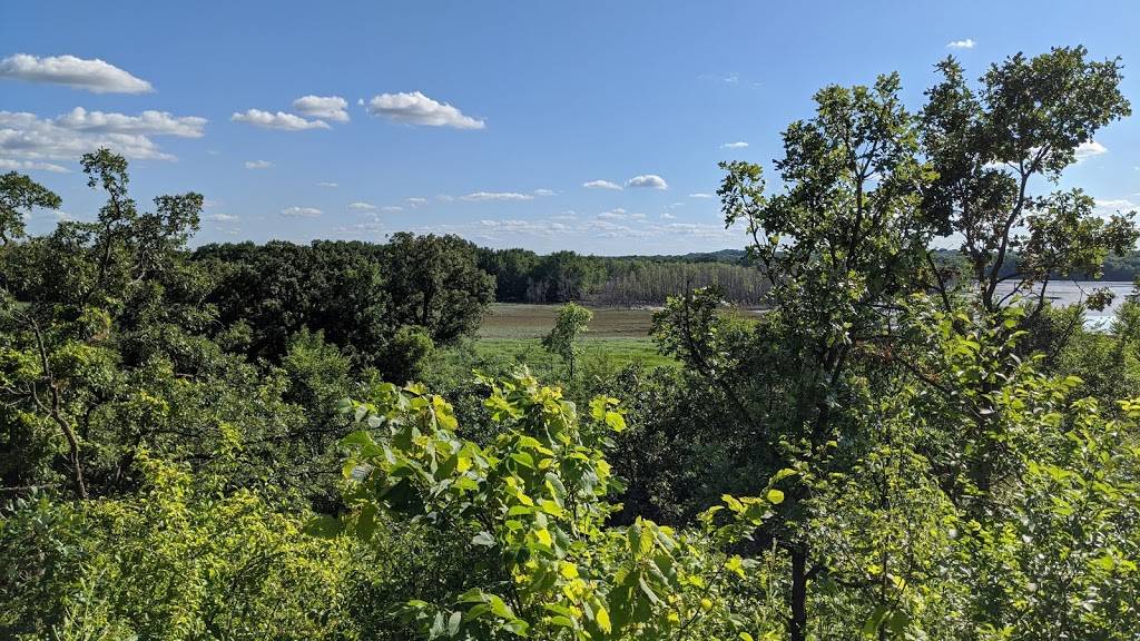 Minnesota Valley National Wildlife Refuge—Bloomington Education and Visitor Center | 3815 American Blvd E, Bloomington, MN 55425, USA | Phone: (952) 854-5900