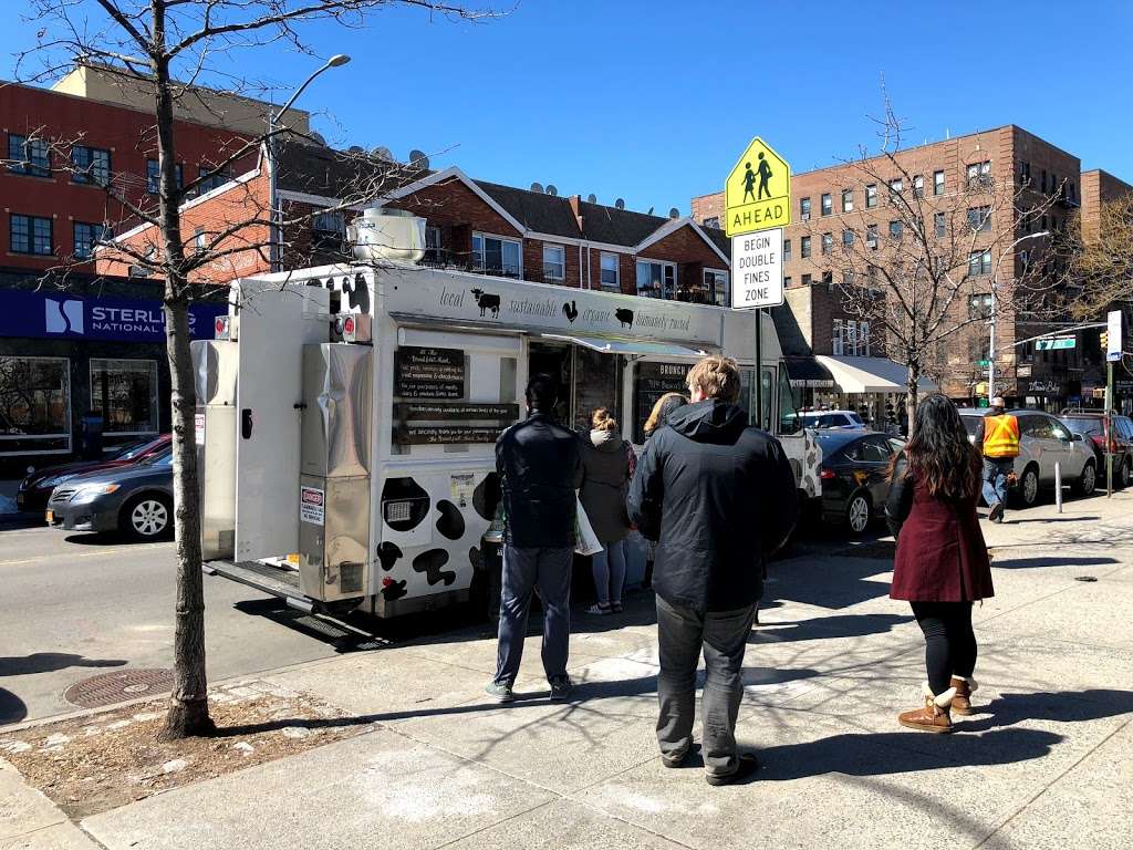 The Breakfast Shack | 30th st and 30th ave, Astoria, NY 11102, USA