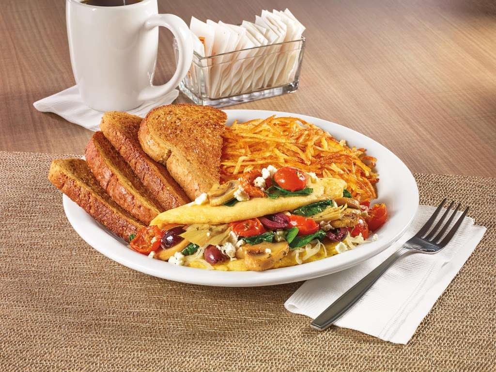 Dennys | 11261 W Colonial Dr, Ocoee, FL 34761, USA | Phone: (407) 877-8105