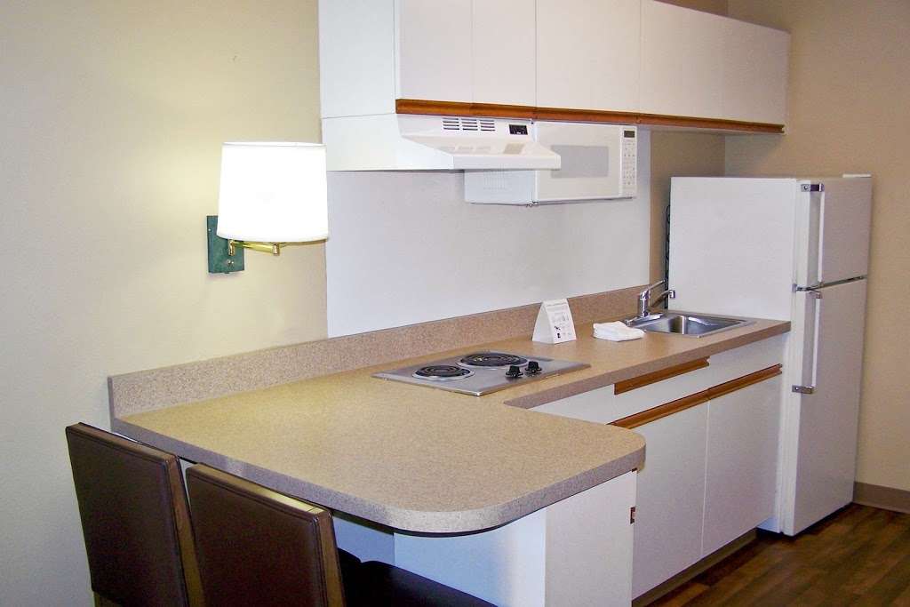 Extended Stay America - San Francisco - San Carlos | 3 Circle Star Way, San Carlos, CA 94070, USA | Phone: (650) 368-2600