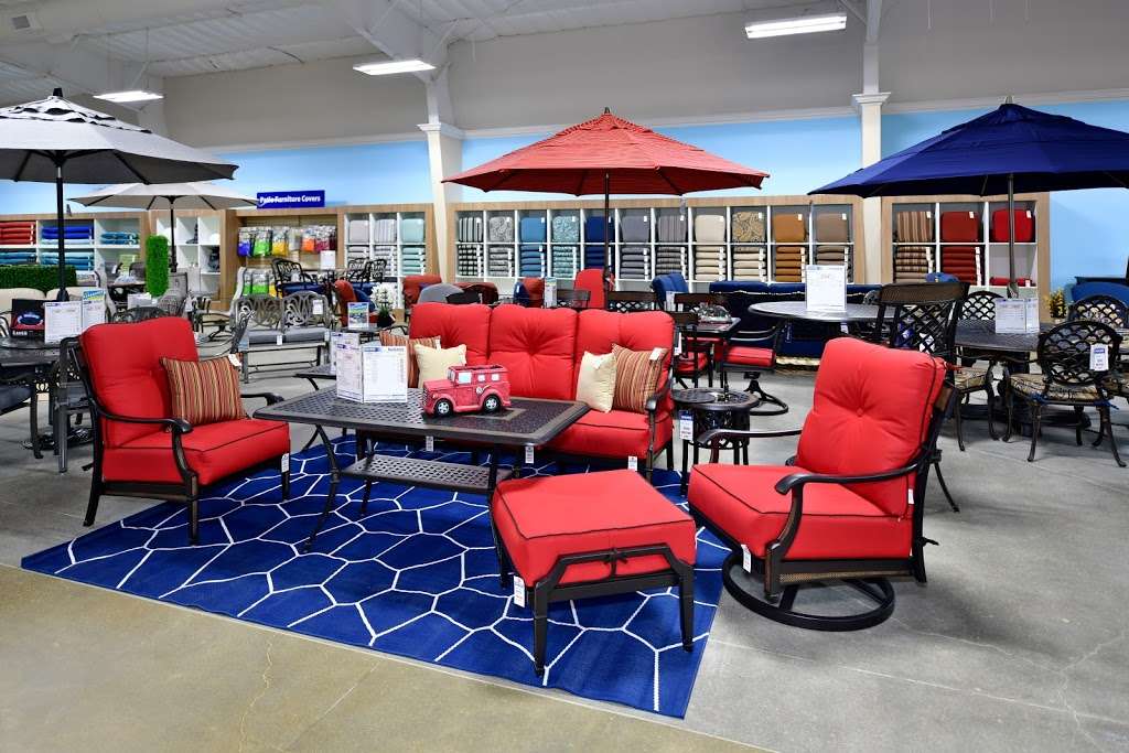 Chair King Backyard Store & Clearance Center | 5455 West Sam Houston Pkwy N, Houston, TX 77041, USA | Phone: (713) 554-1480
