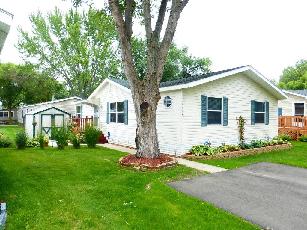 Beaver Lake Estates Manufactured Home Community | 2425 Maryland Ave E, Maplewood, MN 55119, USA | Phone: (651) 777-1341