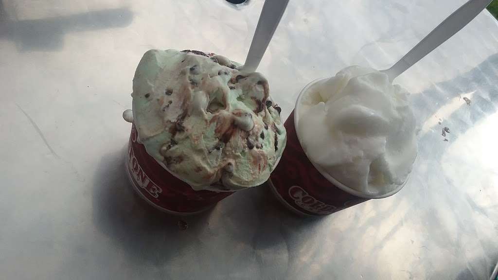 Cold Stone Creamery | 1570 S Harbor Blvd #22320, Anaheim, CA 92802, USA | Phone: (714) 635-7800