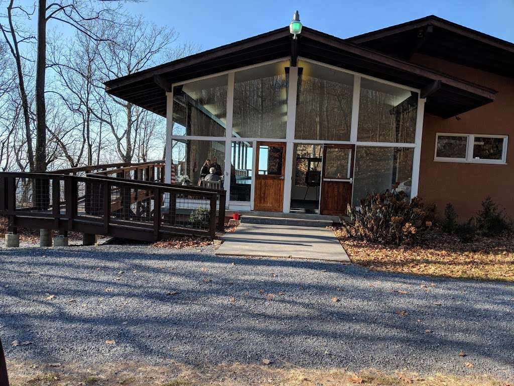 Blue Mountain Lodge | 540 Cliff Rd, Linden, VA 22642, USA