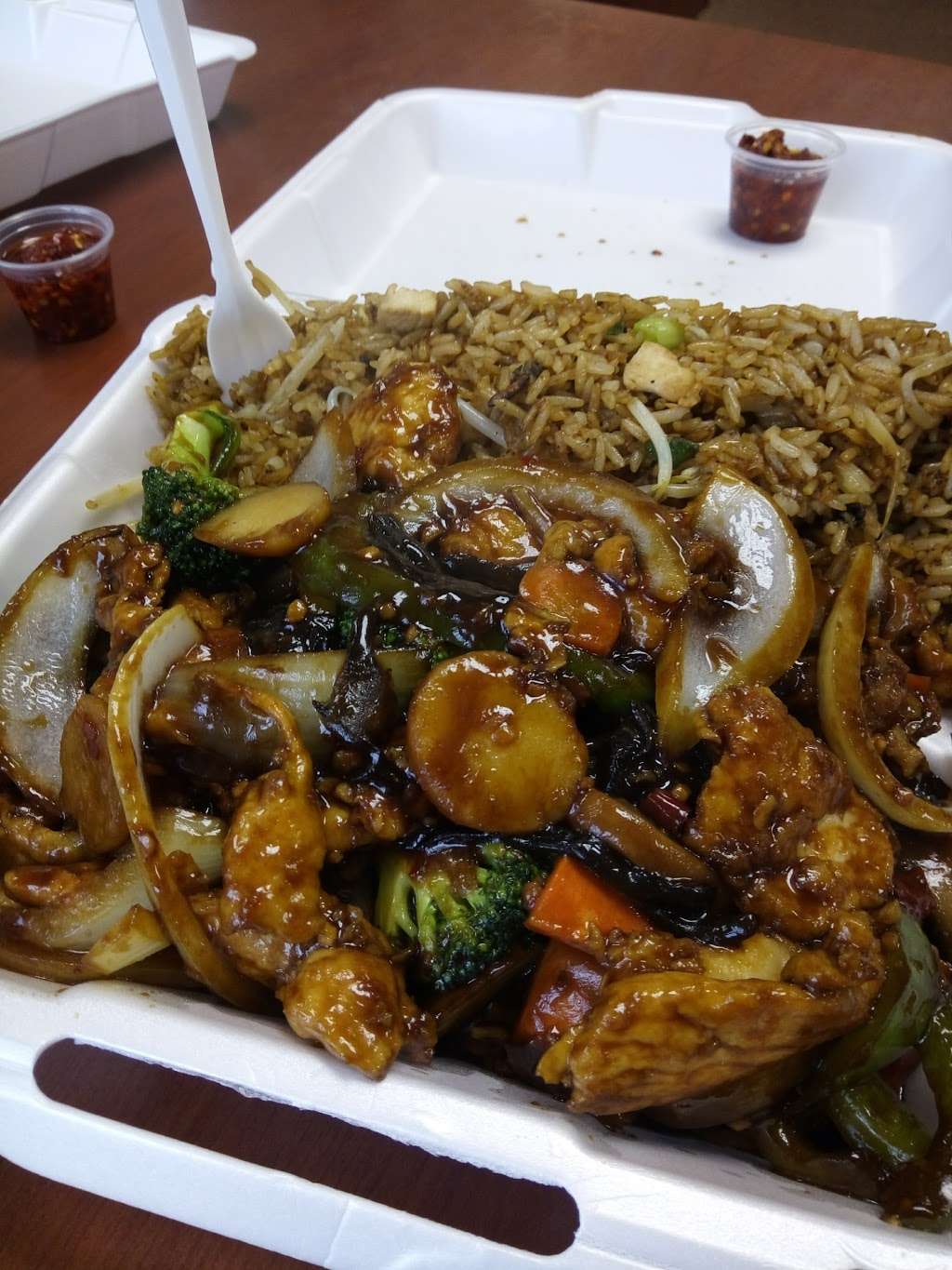 Mee Jun Chop Suey | 526 Sheridan Rd, Highwood, IL 60040, USA | Phone: (847) 432-5225