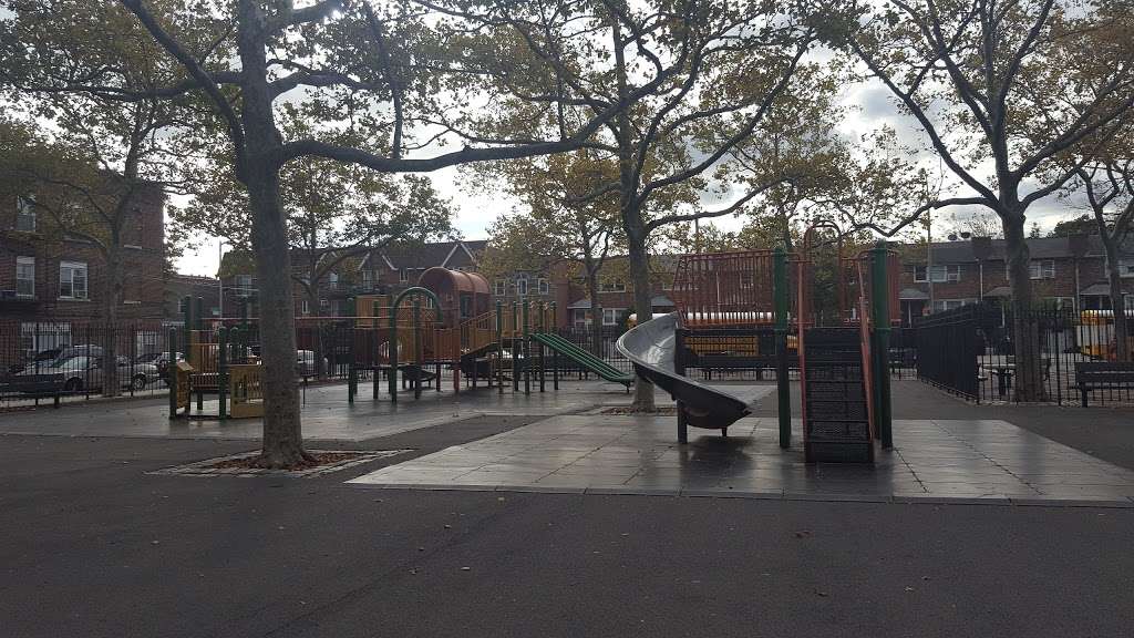 Ampere Playground | 82nd St, Ozone Park, NY 11416, USA | Phone: (212) 639-9675