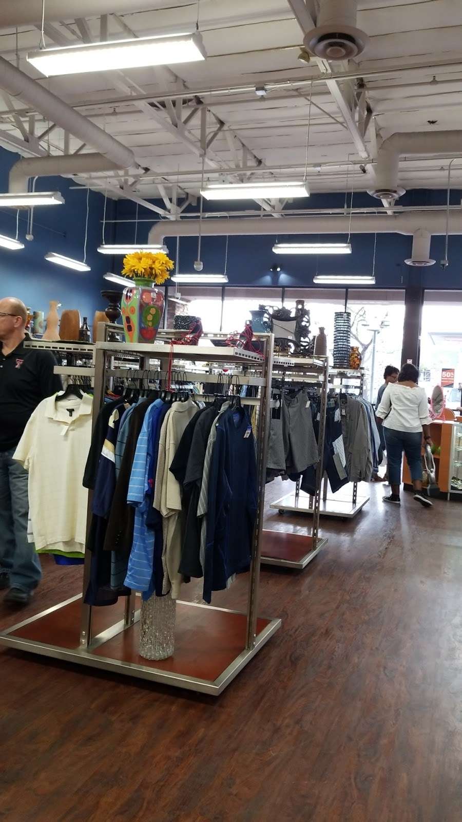 Goodwill Deja Blue Boutique | 10300 W Charleston Blvd, Las Vegas, NV 89135, USA | Phone: (702) 586-1100