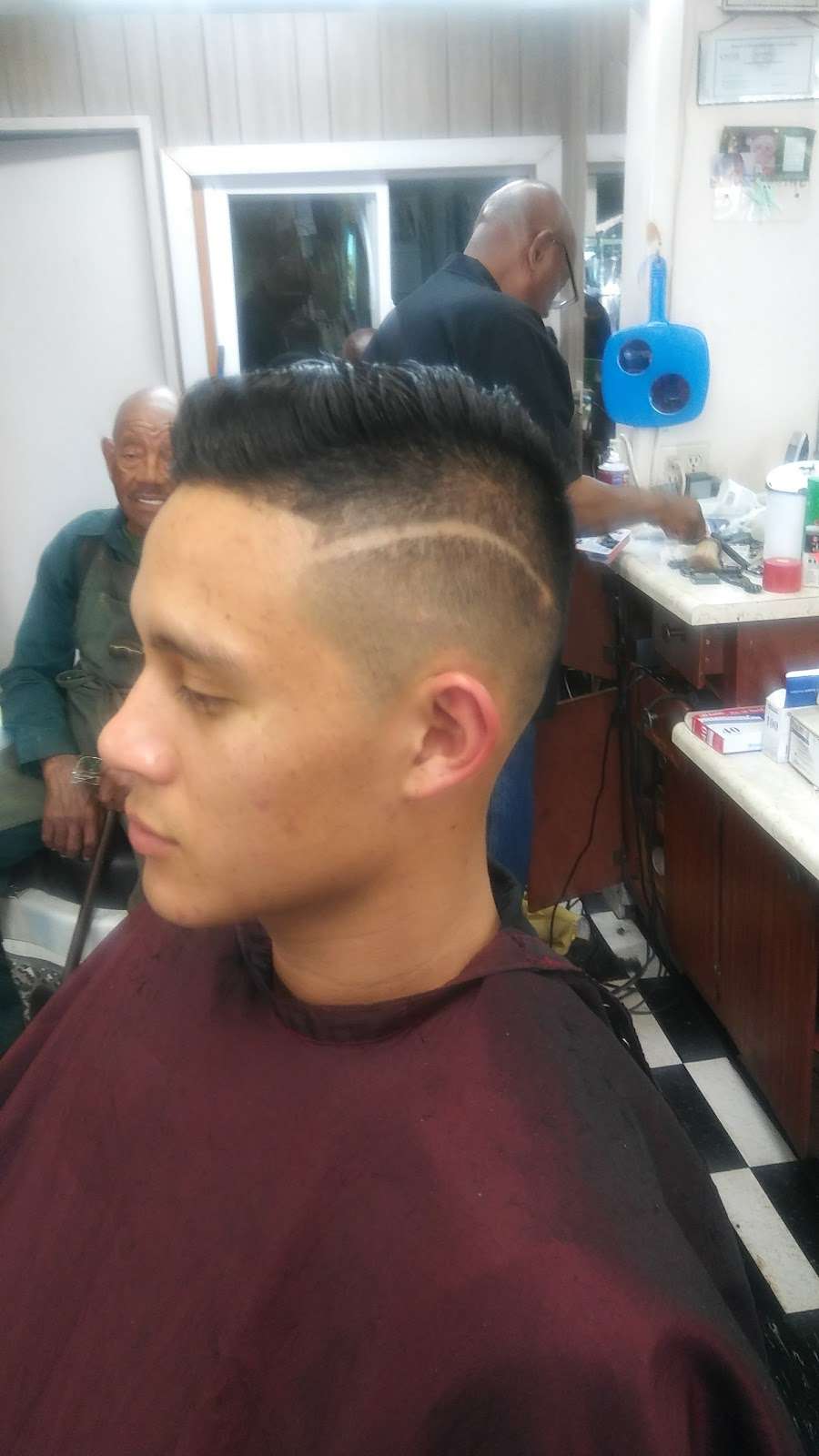 Tempo Barber Shop | 5867 S Vermont Ave, Los Angeles, CA 90044, USA | Phone: (323) 971-9294