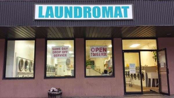 Peters Laundromat Inc | 10 E Village Green, Levittown, NY 11756, USA | Phone: (516) 796-2013