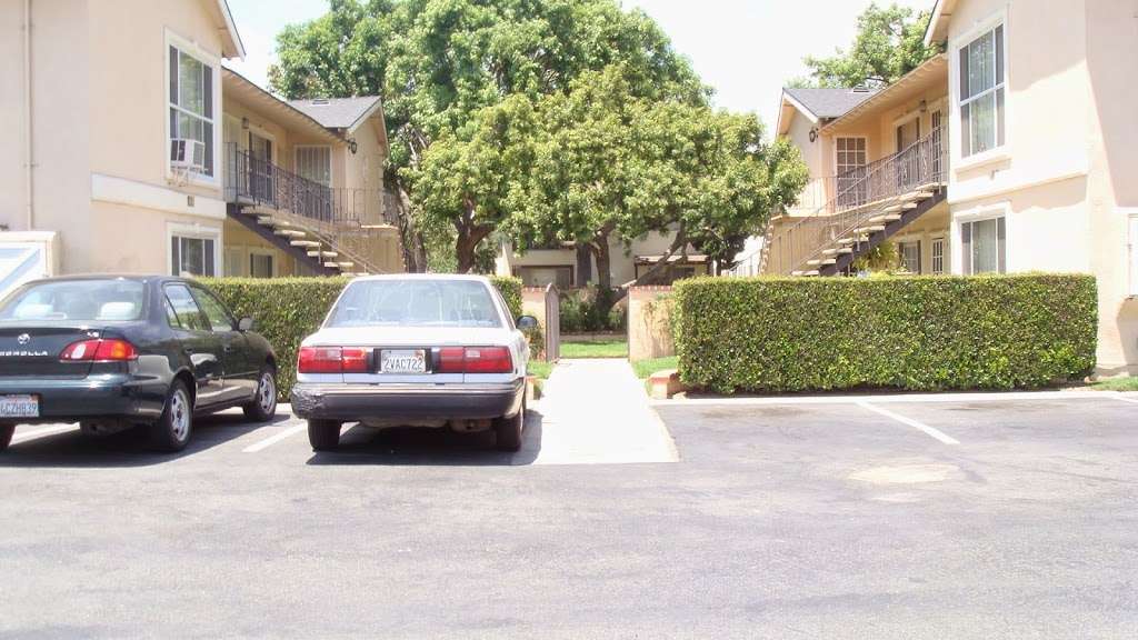 Peppertree Apartments | 2308 E Santa Fe Ave # 1, Fullerton, CA 92831, USA | Phone: (714) 738-5009