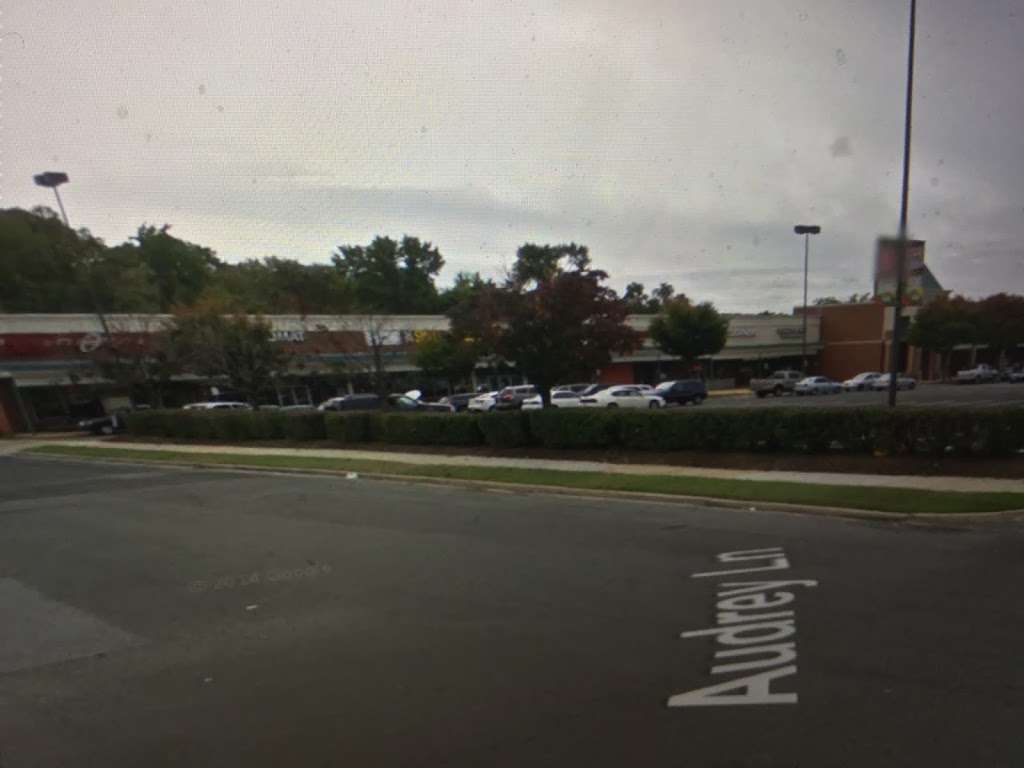 Audrey Ln & Eastover Park & Ride Lot | 12, Oxon Hill, MD 20745, USA