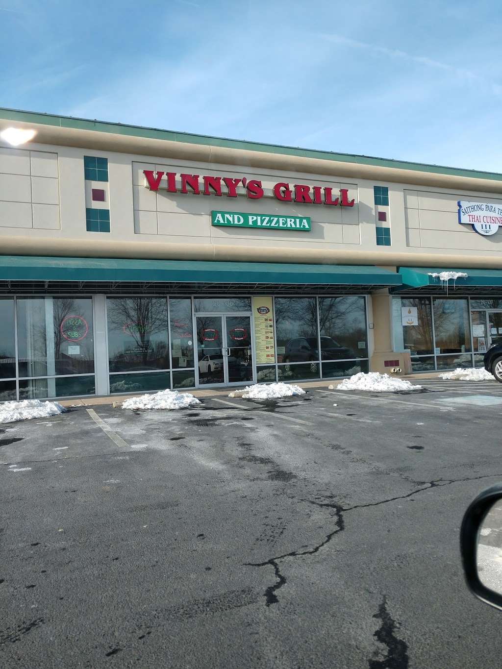 Vinnys Italian Grill & Pizzeria | 20 Plantation Dr, Fredericksburg, VA 22406, USA | Phone: (540) 372-6968