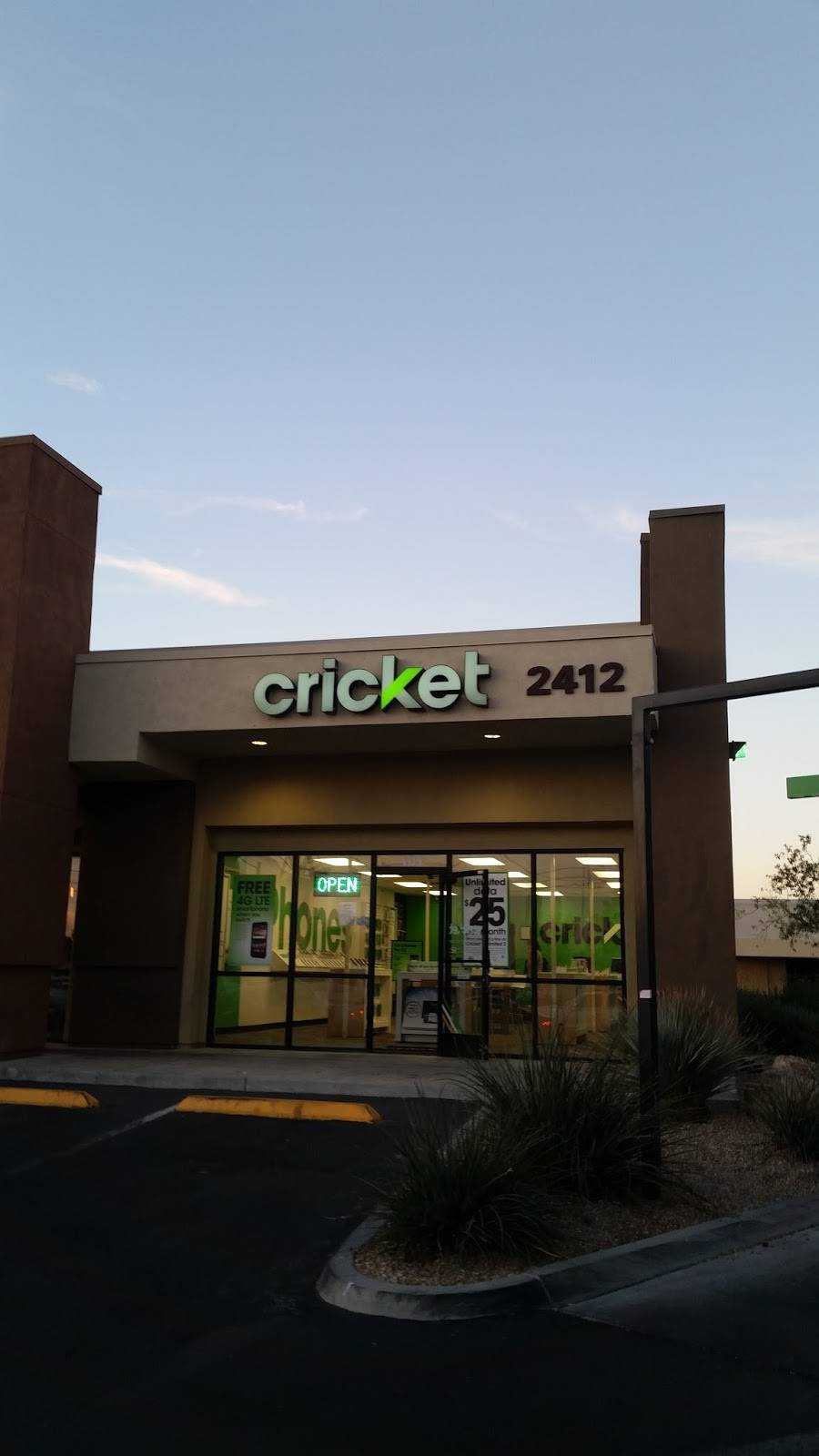 Cricket Wireless Authorized Retailer | 2412 E Desert Inn Rd, Las Vegas, NV 89121, USA | Phone: (702) 737-2086