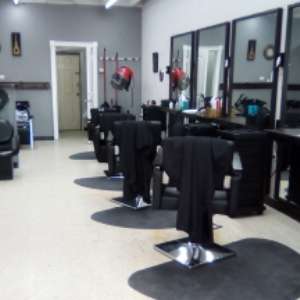 Yohannas barber shop Hair salon & nail spa | 7718 Medina Base Rd, San Antonio, TX 78227, USA | Phone: (210) 620-0605
