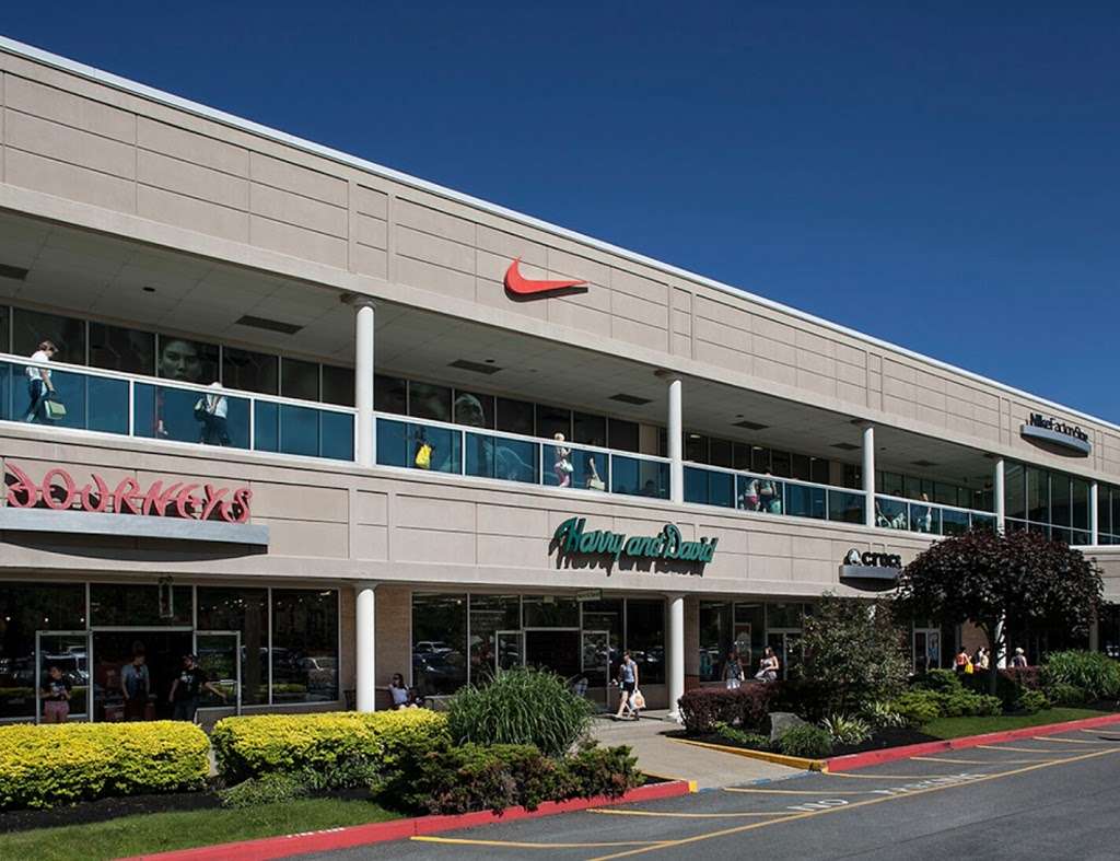 Nike Factory Store | 1000 PA-611 #120, Tannersville, PA 18372, USA | Phone: (570) 688-9457