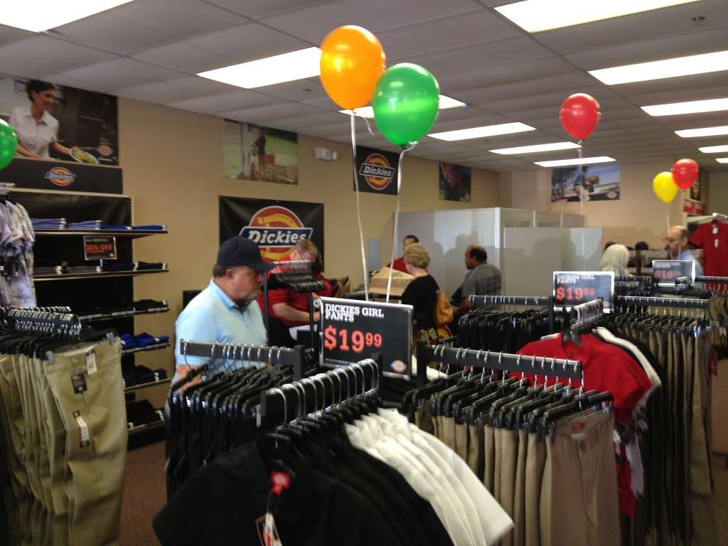 Dickies Retail Store (Houston) | 17426 Northwest Fwy, Jersey Village, TX 77040, USA | Phone: (713) 937-1298