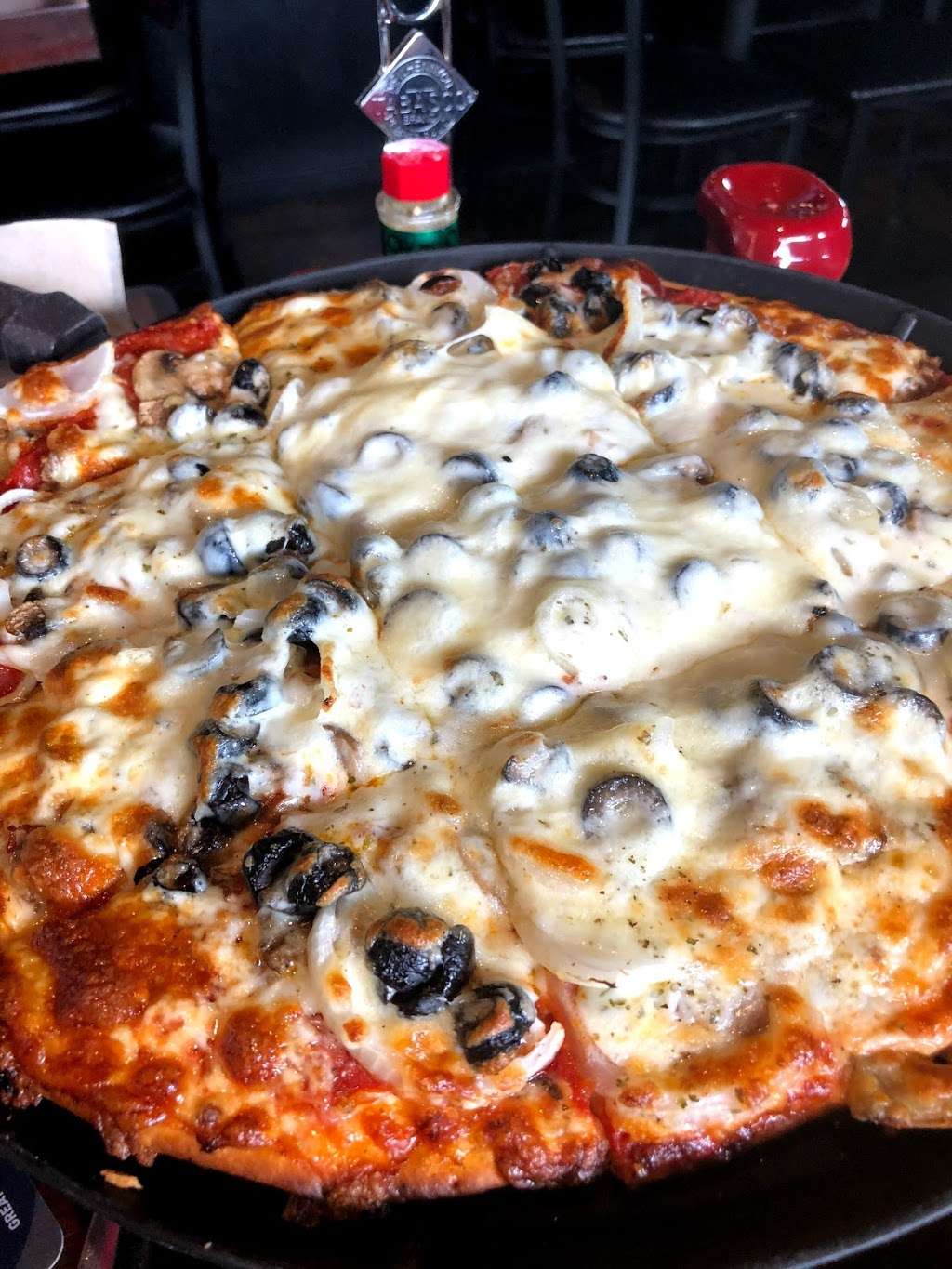 Rosatis Pizza | 3110 W Illinois-60, Mundelein, IL 60060, USA | Phone: (847) 943-9931