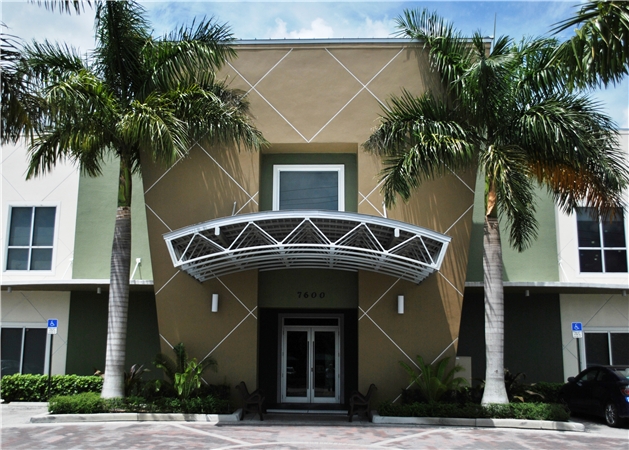 Miami Orthopaedic Center- Dr. Julio Robla MD | 7600 SW 87th Ave, Miami, FL 33173, USA | Phone: (305) 275-6770