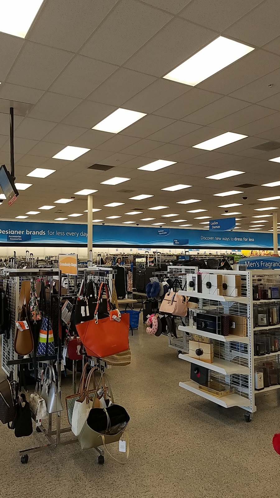 Ross Dress for Less | 5253 Gosford Rd, Bakersfield, CA 93313, USA | Phone: (661) 663-9800