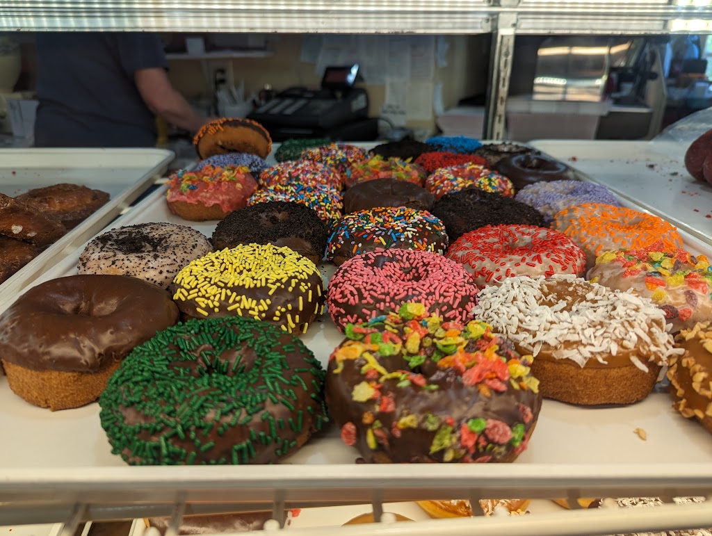 Rainbow Donuts & Deli | 1712 York Hwy, York, SC 29745, USA | Phone: (803) 818-6996