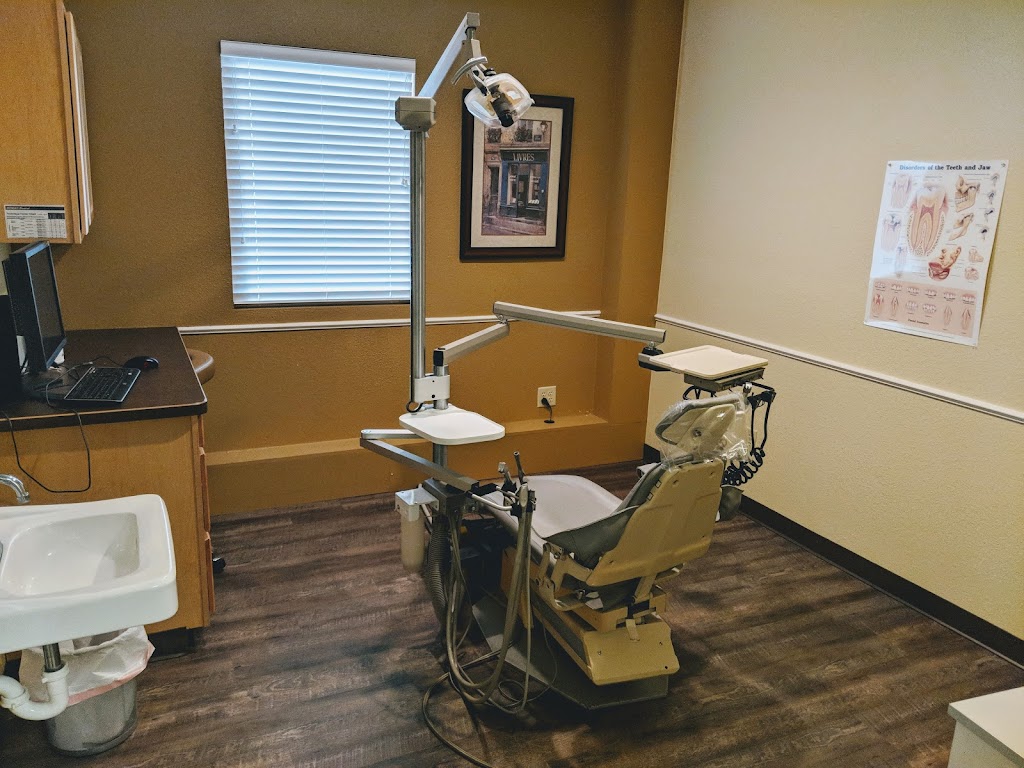 Granbury Periodontics | 2214 E US Hwy 377 #1, Granbury, TX 76049, USA | Phone: (817) 573-1613