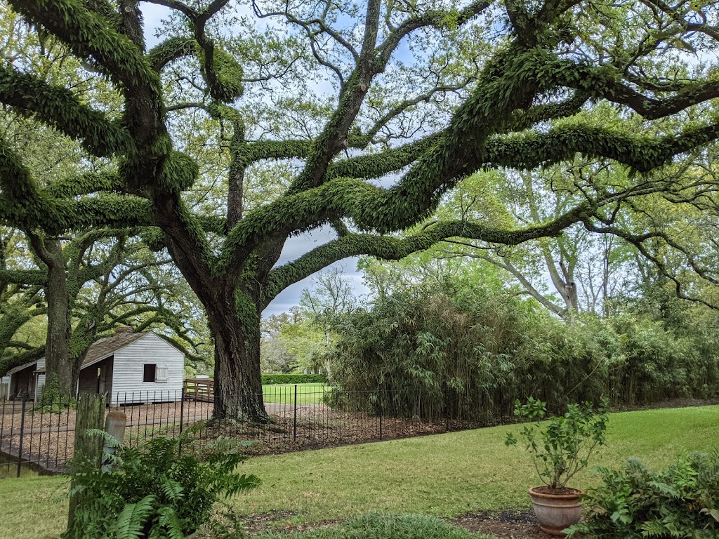 Oak Alley Gift Shop | Oak Alley Dr, Vacherie, LA 70090, USA | Phone: (225) 265-2151