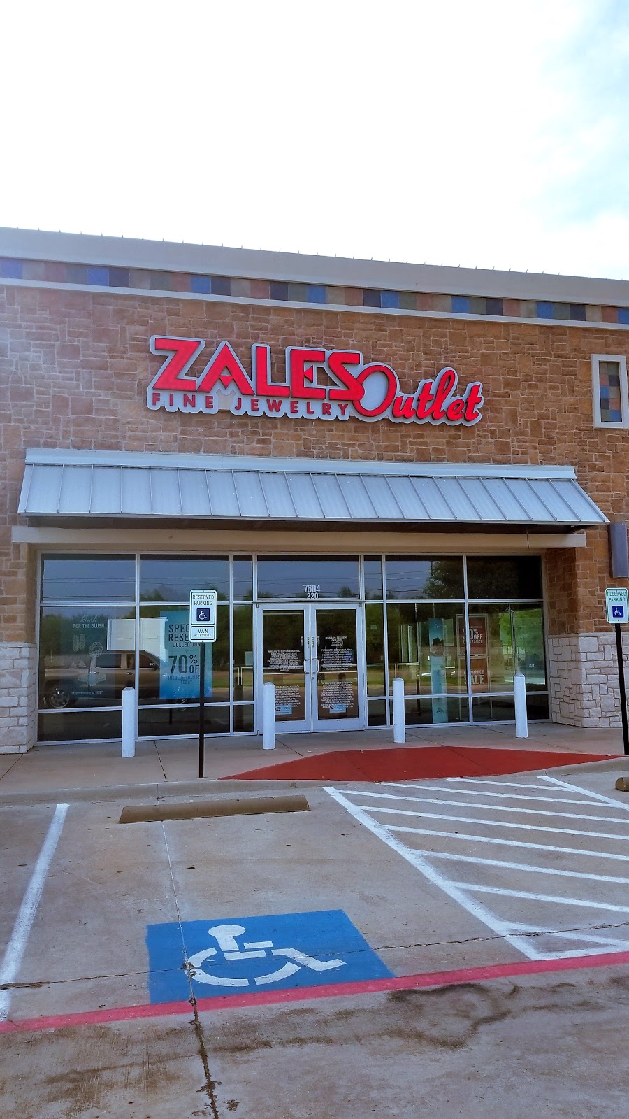 Zales Outlet | 7604 Denton Hwy, Watauga, TX 76148, USA | Phone: (817) 428-4022
