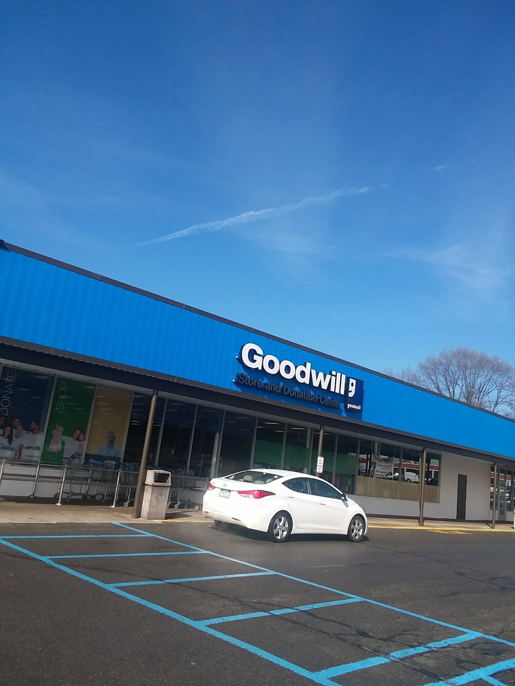 Goodwill | Rochester Plaza, 750 Ohio River Blvd, Rochester, PA 15074, USA | Phone: (724) 775-3458