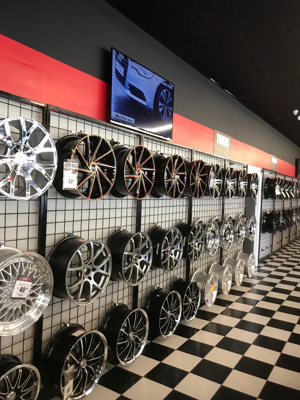 RNR Tire Express | 5201 Elzie Rd, Louisville, KY 40258, USA | Phone: (502) 933-7979