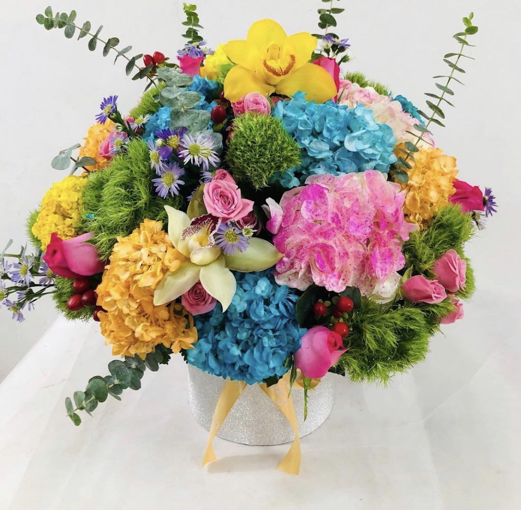 Austin Florist Concierge | 11098 Applewood Dr, Austin, TX 78758, USA | Phone: (737) 377-2115