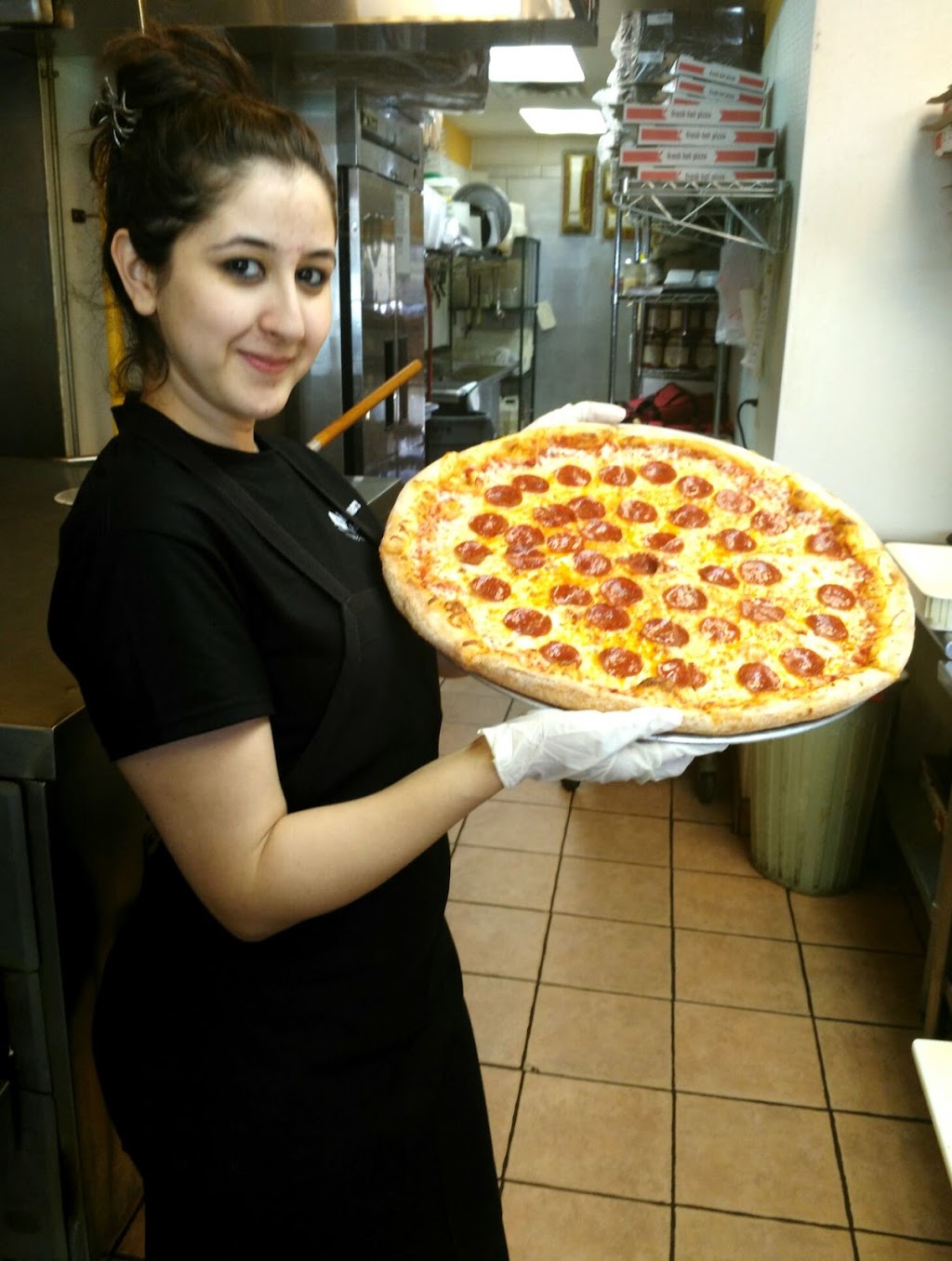 RoadRunners Pizza & Subs | 8420 Louisburg Rd, Raleigh, NC 27616, USA | Phone: (919) 266-7606