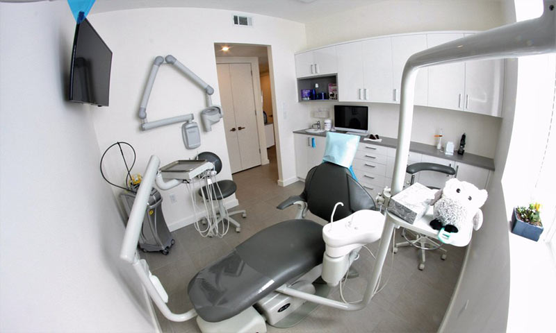 Family Cosmetic & Implant Dentistry of Brooklyn | 2148 Ocean Ave #401, Brooklyn, NY 11229, United States | Phone: (718) 339-8852