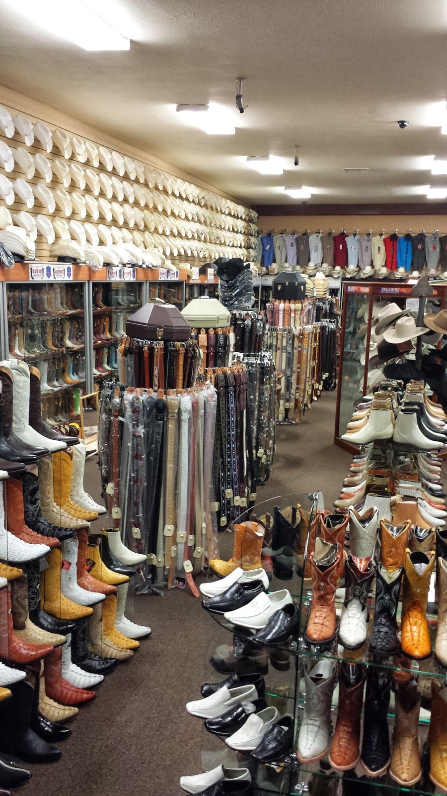 El Vaquero - The Cowboy Store | 506 E First St, Santa Ana, CA 92701, USA | Phone: (714) 547-9609