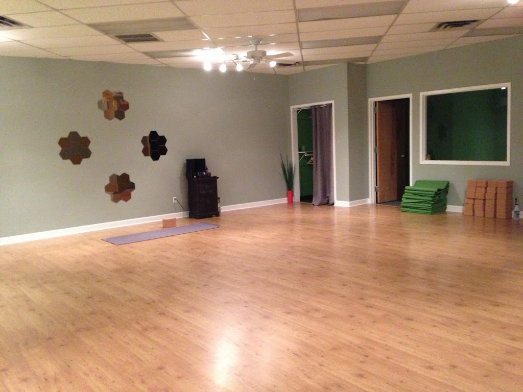 Heads & Tails Yoga | 1049 Raritan Rd, Clark, NJ 07066, USA | Phone: (732) 388-2013