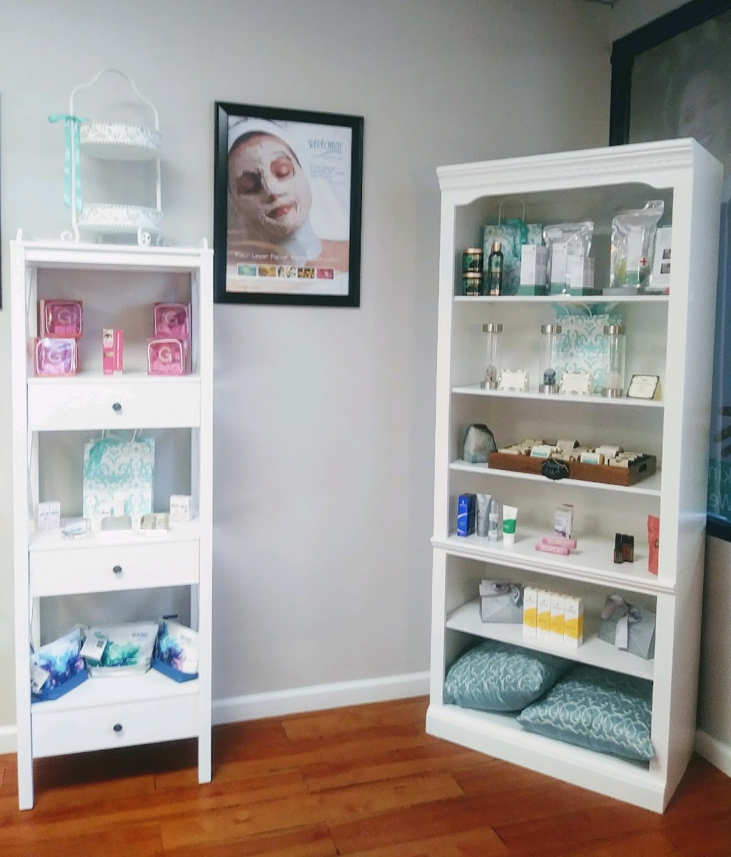SkinCare Couture Med Spa | Palm Aire Plaza Shopping Center #104, 5899 Whitfield Ave, Sarasota, FL 34243, USA | Phone: (941) 358-7721